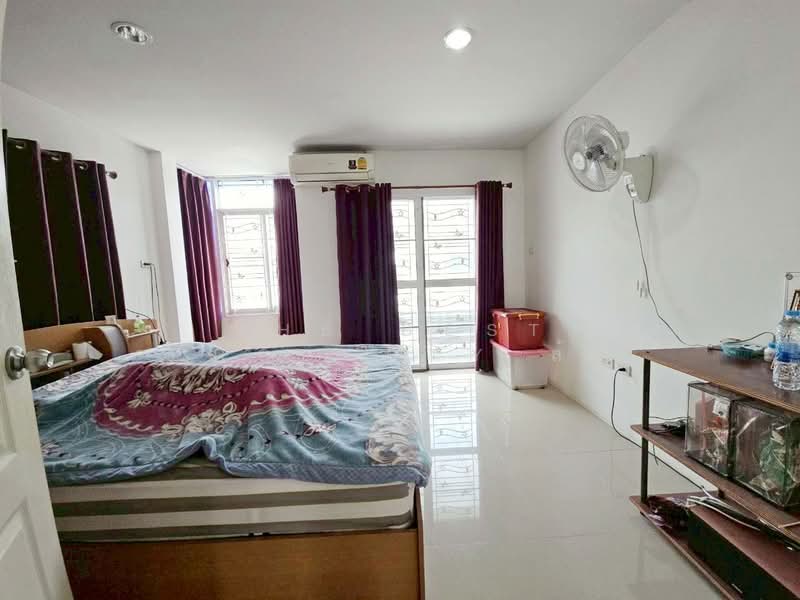 เอส วัน ทาวน์ ชลบุรี, Chon Buri (Pattaya), Map Pong, Phan Thong, Chon Buri (Pattaya), 2 Bedrooms, 92 sqm, Townhouse For Sale, by The Best Property ส้ม, 500245681 - DDproperty.com