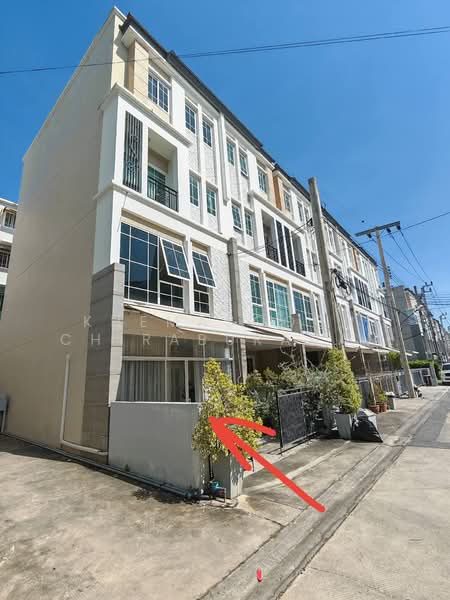 The Master @BTS Udomsuk, Bangkok, Soi Sukhumvit 103, Bang Na, Bang Na, Bangkok, 4 Bedrooms, 266 sqm, Townhouse For Rent, by Khemasooch Chiraburanan, 500245699 - DDproperty.com