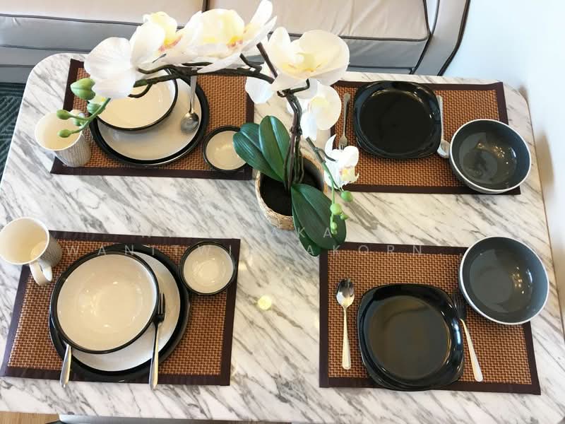 Noble Revo Silom, Bangkok, 88 Soi Surasak Surasak Road, Silom, Bang Rak, Bangkok, 1 Bedroom, 33 sqm, Condo For Sale, by Nitchakarn  Wanitwichakornkit , 500245701 - DDproperty.com