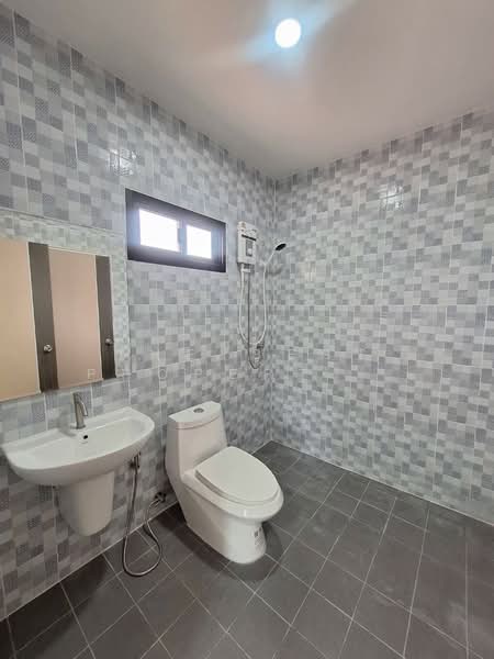 Baan Fah Green Park Village Rangsit Khlong 2, Pathum Thani, Khu Khot, Lam Luk Ka, Pathum Thani, 3 Bedrooms, 120 sqm, Single Detached House For Sale, by The Best Property หาญ, 500245734 - DDproperty.com