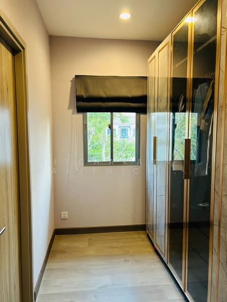 undefined, Bangkok, Saphan Sung, Saphan Sung, Bangkok, 5 Bedrooms, 222 sqm, Single Detached House For Rent, by Nitchakarn Wanitwichakornkit , 500245767 - DDproperty.com