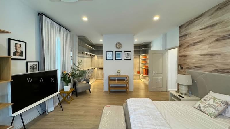 SHAWN Wongwaen-Chatuchot, Bangkok, Kanchanaphisek Parallel Road, Tha Rang, Bang Khen, Bangkok, 5 Bedrooms, 380 sqm, Single Detached House For Rent, by Nitchakarn Wanitwichakornkit , 500245770 - DDproperty.com