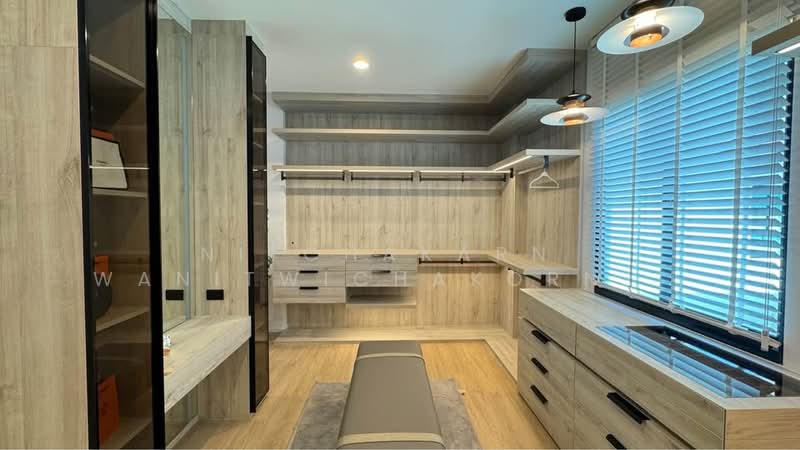 SHAWN Wongwaen-Chatuchot, Bangkok, Kanchanaphisek Parallel Road, Tha Rang, Bang Khen, Bangkok, 5 Bedrooms, 380 sqm, Single Detached House For Rent, by Nitchakarn Wanitwichakornkit , 500245770 - DDproperty.com