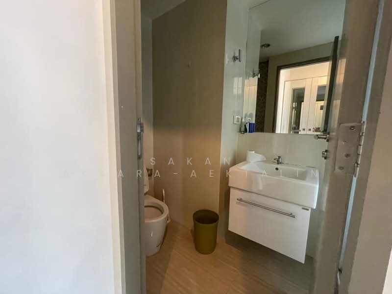 Life Ratchadapisek, Bangkok, 279 Ratchadapisaek Road, Huai Khwang, Huai Khwang, Bangkok, 2 Bedrooms, 65 sqm, Condo For Rent, by Sakan Akkara-aektalin, 500245780 - DDproperty.com