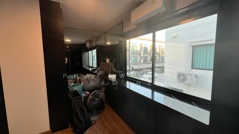 Baan Klang Muang Srinakarin – Onnut, Bangkok, 174 Soi On Nut 70/1, Prawet, Prawet, Bangkok, 3 Bedrooms, 120 sqm, Townhouse For Rent, by Phakawadee Jiramanee, 500245842 - DDproperty.com