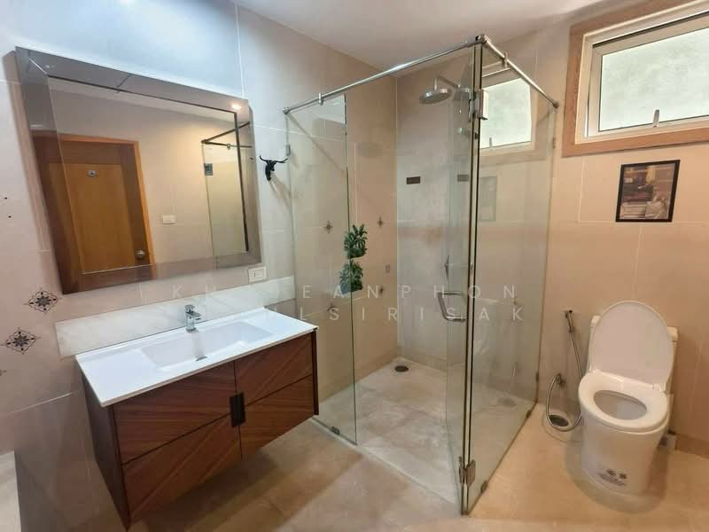 The Empire Place, Bangkok, 88 Narathiwatratchanakharin Road, Thung Maha Mek, Sathon, Bangkok, 2 Bedrooms, 97 sqm, Condo For Rent, by Khlueanphon Nukulsirisak, 500245850 - DDproperty.com