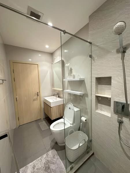 Maru Ekkamai 2, Bangkok, 70-5 Sukhumvit 63 Road, Phra Kanong Nua, Watthana, Bangkok, 2 Bedrooms, 60 sqm, Condo For Rent, by ทศวัฏฏ์ วิเศษสัมมาพันธ์, 500245885 - DDproperty.com