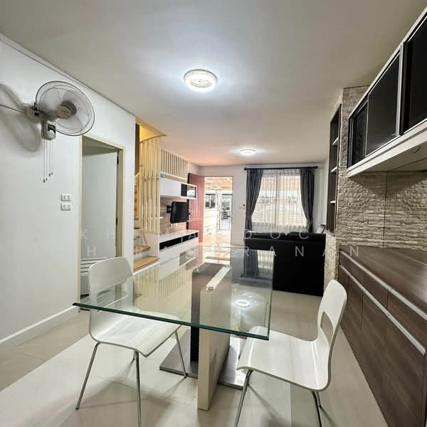 Town Plus Kaset - Nawamin, Bangkok, Klong Lamcheak Road, Nuan Chan, Bueng Kum, Bangkok, 3 Bedrooms, 300 sqm, Townhouse For Sale, by Khemasooch Chiraburanan, 500245895 - DDproperty.com