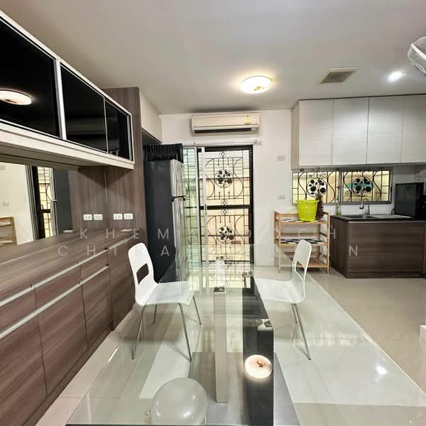 Town Plus Kaset - Nawamin, Bangkok, Klong Lamcheak Road, Nuan Chan, Bueng Kum, Bangkok, 3 Bedrooms, 300 sqm, Townhouse For Sale, by Khemasooch Chiraburanan, 500245895 - DDproperty.com