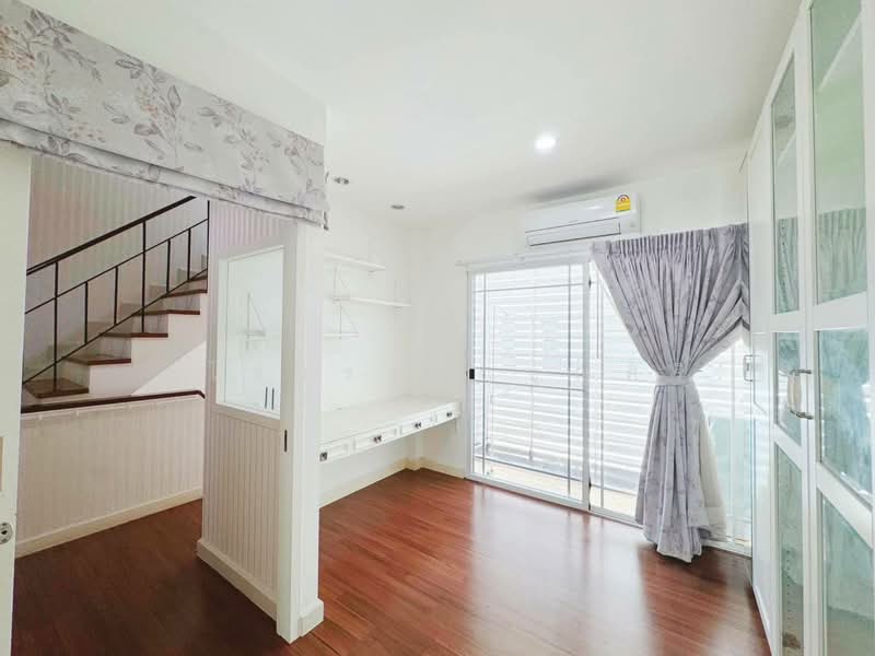 Leon Sukhumvit 62, Bangkok, Soi Sampopnaruemit, Bang Chak, Phra Khanong, Bangkok, 3 Bedrooms, 200 sqm, Townhouse For Rent, by Ulaiwan Boonsiri, 500245918 - DDproperty.com