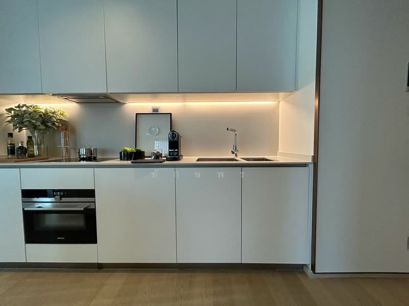 The Strand Thonglor, Bangkok, 36 Soi Sukhumvit 55, Khlong Tan Nua, Watthana, Bangkok, 2 Bedrooms, 90 sqm, Condo For Sale, by ทักษพร, 500245930 - DDproperty.com