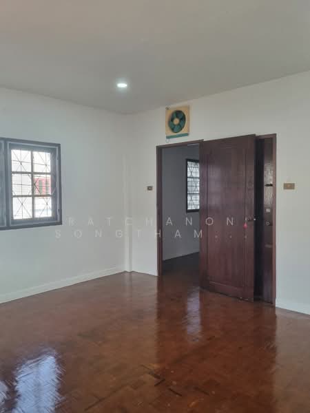 undefined, Bangkok, Khlong Tanon, Sai Mai, Bangkok, 3 Bedrooms, 150 sqm, Townhouse For Sale, by Ratchanon Songthammakul, 500245931 - DDproperty.com