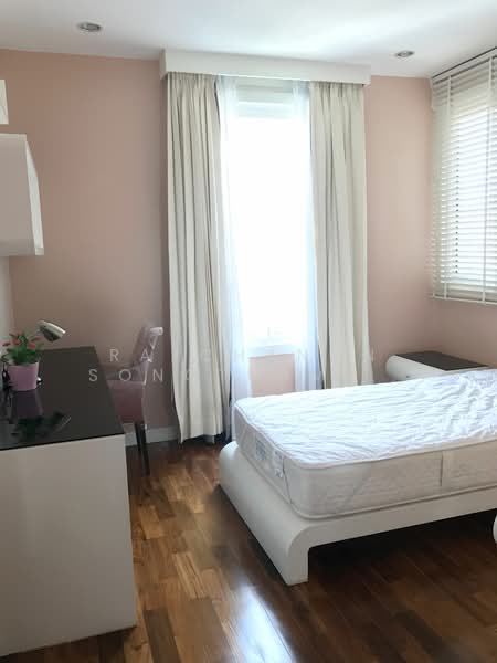 Baan Siri 24, Bangkok, 39 Sukhumvit 24 Alley, Khong Tan, Khlong Toei, Bangkok, 2 Bedrooms, 98 sqm, Condo For Sale, by Ratchanon Songthammakul, 500245947 - DDproperty.com