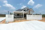 บ้านพลอยไพลิน เขาพนม, กระบี่
