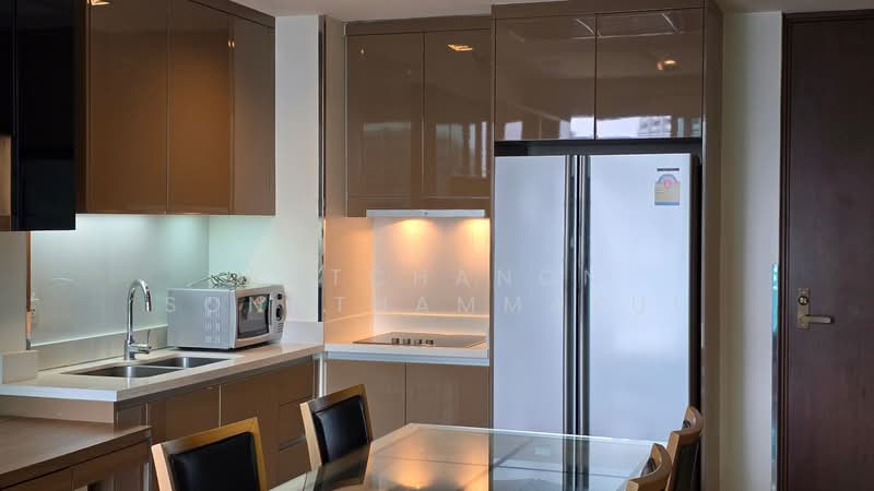 Siri At Sukhumvit, Bangkok, 902 Sukhumvit Road, Phra Kanong, Khlong Toei, Bangkok, 1 Bedroom, 68 sqm, Condo For Rent, by Ratchanon Songthammakul, 500245986 - DDproperty.com