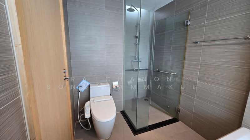 Siri At Sukhumvit, Bangkok, 902 Sukhumvit Road, Phra Kanong, Khlong Toei, Bangkok, 1 Bedroom, 68 sqm, Condo For Rent, by Ratchanon Songthammakul, 500245986 - DDproperty.com