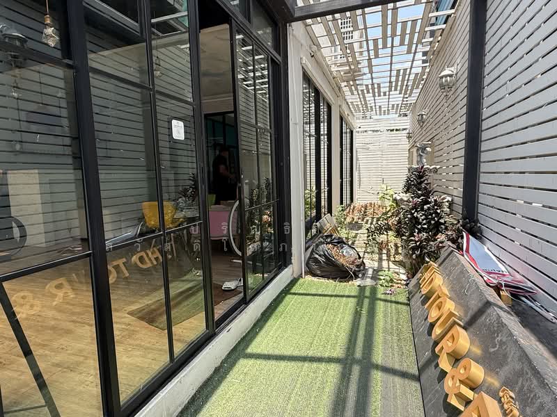 For Sale - For Sale: 4-story corner home office with wide frontage, 150 meters from Kanchanaphisek Ring Road (, Bangkok