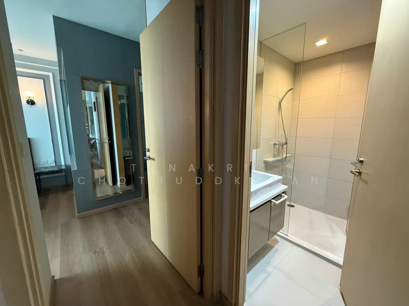 Siri At Sukhumvit, Bangkok, 902 Sukhumvit Road, Phra Kanong, Khlong Toei, Bangkok, 2 Bedrooms, 70 sqm, Condo For Rent, by Tanakrit Chotbuddkayan, 500246129 - DDproperty.com