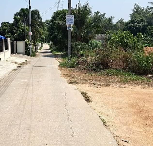 Land for sale in Nikhom Phatthana, 200 sq m., already filled, Soi 5, Sai 13, near BYD-7 km.,, Rayong, Nikhom Pattana, Nikhom Pattana, Rayong, , 800 sqm, Land For Sale, by richwellinter, 500246147 - DDproperty.com