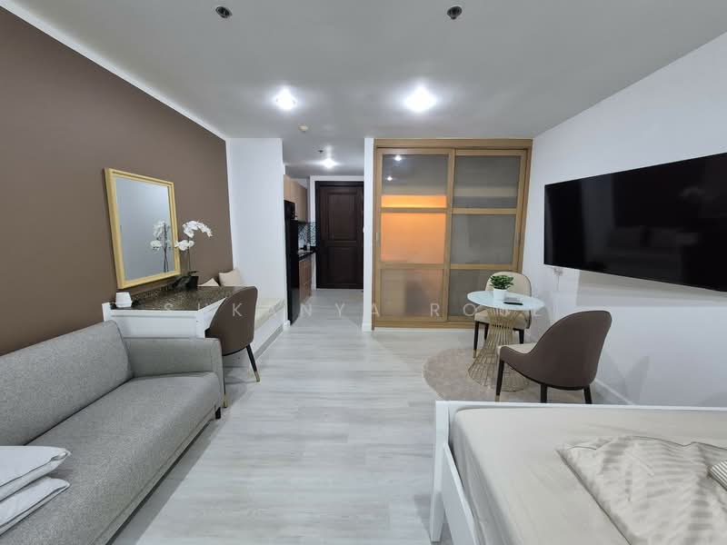 The Next Garden Suites, Bangkok, 111 Soi Sukhumvit 52, Sukhumvit Road, Bang Chak, Phra Khanong, Bangkok, Studio, 30 sqm, Condo For Rent, by Sukanya Rose, 500246157 - DDproperty.com