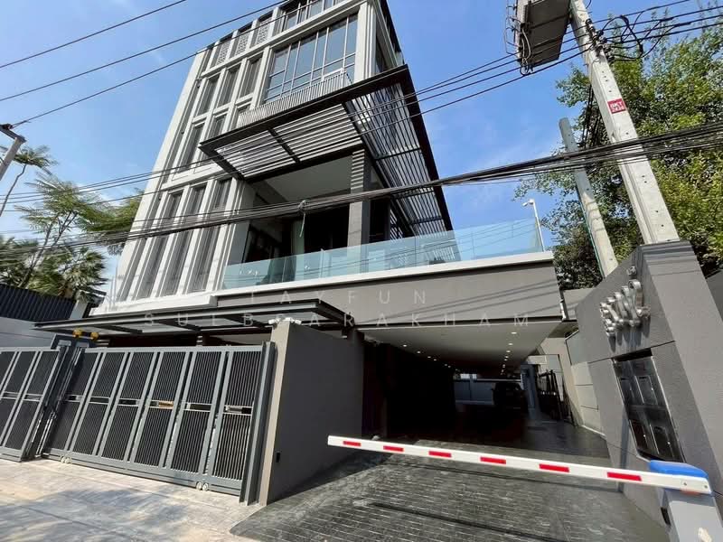 Sage Thonglor, Bangkok, Soi Thonglor 11, Sukhumvit 55 Road, Khlongtoei Nua, Watthana, Bangkok, 3 Bedrooms, 362 sqm, Townhouse For Rent, by Tayfun Suebsarakham , 500246222 - DDproperty.com