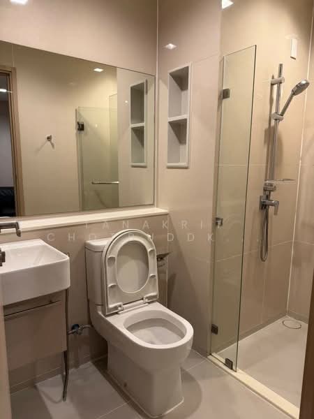 Life Sathorn Sierra, Bangkok, Ratchaphruek Rd, Talat Plu, Thon Buri, Bangkok, 1 Bedroom, 32 sqm, Condo For Rent, by Tanakrit Chotbuddkayan, 500246231 - DDproperty.com