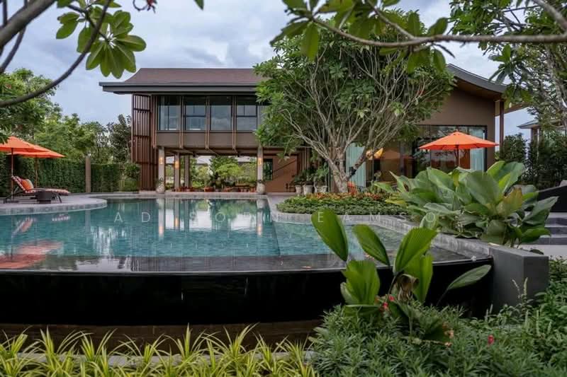 Burasiri Krungthep Kreetha, Bangkok, 95 Soi Pracha Ruam Chai, Hua Mak, Bang Kapi, Bangkok, 4 Bedrooms, 238 sqm, Single Detached House For Rent, by Adisorn Eamso, 500246243 - DDproperty.com