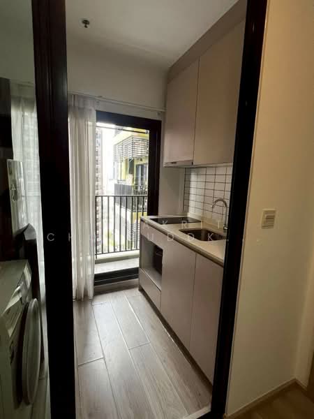 Metris Ladprao, Bangkok, Lat Phrao Road, Jom Phon, Chatuchak, Bangkok, 1 Bedroom, 31 sqm, Condo For Rent, by Tanakrit Chotbuddkayan, 500246253 - DDproperty.com