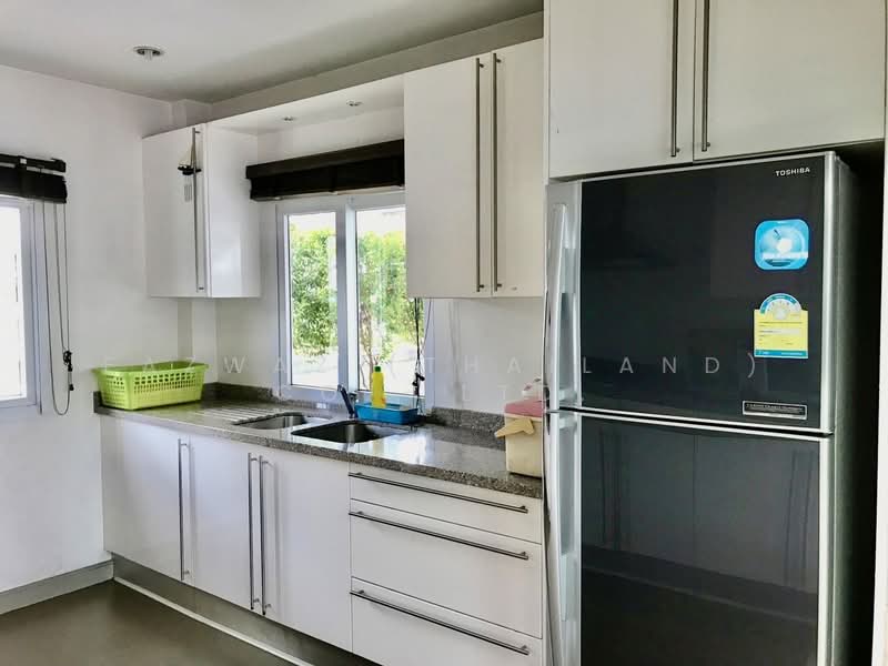 Seabreeze Villa Pattaya, Chon Buri (Pattaya), ถนนสุขุมวิท, Bang Lamung, Bang Lamung (Pattaya), Chon Buri (Pattaya), 4 Bedrooms, 245 sqm, Villa For Rent, by Fazwaz (Thailand) Co., Ltd., 500246360 - DDproperty.com