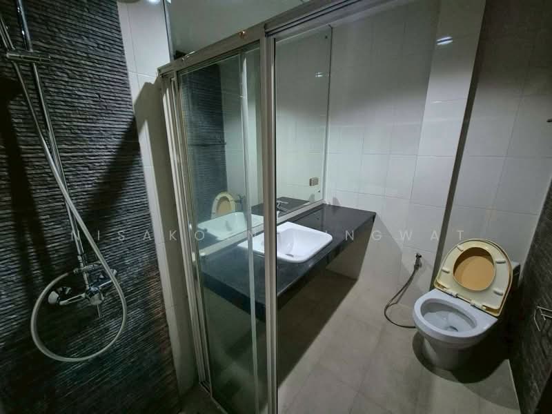 3-BR House, Bangkok, Samsen Nai, Phaya Thai, Bangkok, 3 Bedrooms, 200 sqm, Single Detached House For Rent, by Nisakorn Wingwat, 500246380 - DDproperty.com