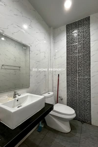 Baan Sri Prajak 7 Bang Kruai-Sai Noi, Nonthaburi, Bang Kruai-Sai Noi Road, Bang Bua Thong, Bang Bua Thong, Nonthaburi, 3 Bedrooms, 127 sqm, Townhouse For Sale, by ธวินันท์ มิ่งมงคล, 500246451 - DDproperty.com