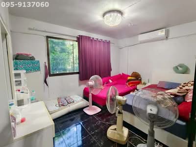 ขาย - ขาย อาคารพานิชย์ 2 คูหา ซอย พุฒตาล เสรีไทย 3 คลองจั่น บางกะปิ กทม 10240, กรุงเทพ