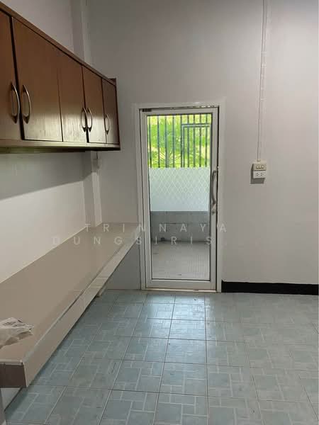 3-BR Townhouse, Bangkok, Nong Bon, Prawet, Bangkok, 3 Bedrooms, 204 sqm, Townhouse For Sale, by Trinnaya Dungsirisangthong, 500246485 - DDproperty.com