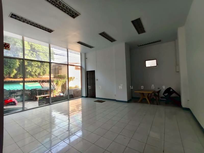 ขาย/ให้เช่า อพาร์ทเม้นท์ 5 ชั้น 47 ห้อง 112 ตรว. Yield 8.2% ทำเลศักยภาพสำโรง-ทางรถไฟสายเก่า, สมุทรปราการ, สำโรงใต้, พระประแดง, สมุทรปราการ, 2,240 ตร.ม., กิจการ ขาย, โดย ชญาพิชชา พันธกิจ, 500246500 - DDproperty.com