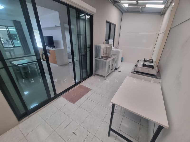 The Connect Pattanakarn 38, Bangkok, Soi Phatthanakan 38, Phatthanakan Road, Suan Luang, Suan Luang, Bangkok, 3 Bedrooms, 120 sqm, Townhouse For Rent, by Lalitkan Panyasai, 500246513 - DDproperty.com