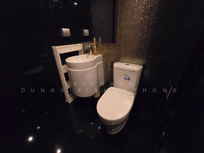 Rhythm Sukhumvit 36-38, Bangkok, 55 Soi Sukhumvit 36, Sukhumvit Road, Phra Kanong, Khlong Toei, Bangkok, 1 Bedroom, 33 sqm, Condo For Sale, by Trinnaya Dungsirisangthong, 500246521 - DDproperty.com