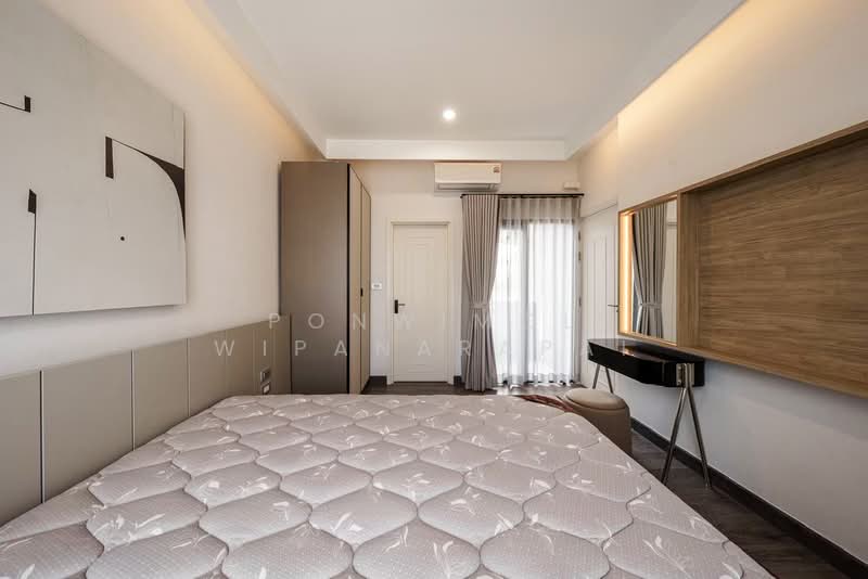 Baan Klang Muang Classe Sukhumvit 77 : บ้านกลางเมือง คลาสเซ่ สุขุมวิท 77, กรุงเทพ, ซอยอ่อนนุช 21, สวนหลวง, สวนหลวง, กรุงเทพ, 214 ตร.ม., ทาวน์เฮ้าส์ ให้เช่า, โดย Ponwimol Wipanarapai, 500246542 - DDproperty.com