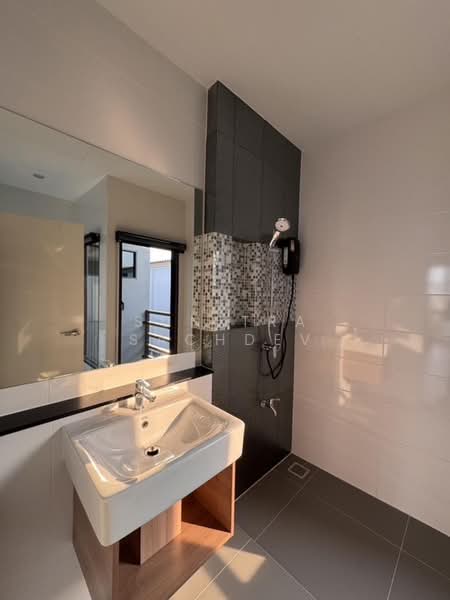 Baan Klang Muang Rama 9-Krungthep Kreetha : บ้านกลางเมือง พระราม 9-กรุงเทพกรีฑา, กรุงเทพ, ซอยกาญจนาภิเษก 23, สะพานสูง, สะพานสูง, กรุงเทพ, 152 ตร.ม., ทาวน์เฮ้าส์ ให้เช่า, โดย Sunitra Sachdev, 500246556 - DDproperty.com