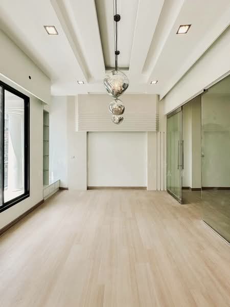 Baan Klang Muang Rama 9 - Ladprao, Bangkok, Soi Ladprao 88, Wang Thonglang, Wang Thonglang, Bangkok, 4 Bedrooms, 260 sqm, Townhouse For Sale, by Manapong Phromphitak, 500246569 - DDproperty.com