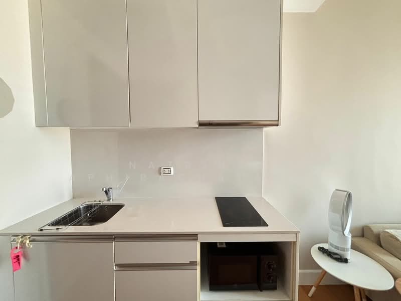 Equinox Phahol Vibha, Bangkok, 345 Paholyothin Road, Jom Phon, Chatuchak, Bangkok, 1 Bedroom, 30 sqm, Condo For Rent, by Natrinee Aphirachatanon, 500246575 - DDproperty.com