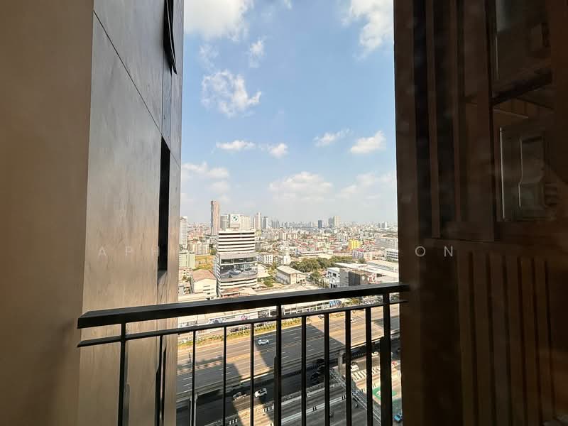 Equinox Phahol Vibha, Bangkok, 345 Paholyothin Road, Jom Phon, Chatuchak, Bangkok, 1 Bedroom, 30 sqm, Condo For Rent, by Natrinee Aphirachatanon, 500246575 - DDproperty.com