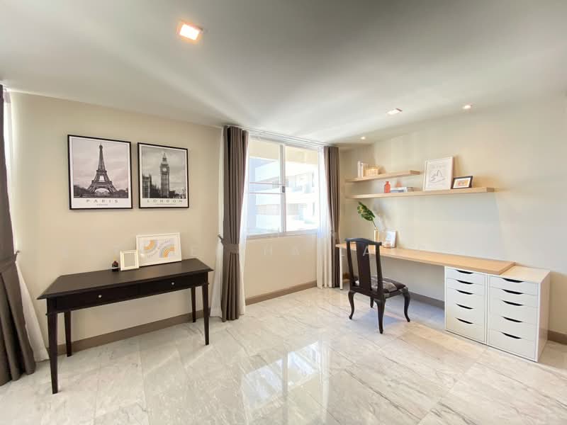 D.S. Tower 1 Sukhumvit 33, Bangkok, Soi Phrom Chit, Khlong Tan Nua, Watthana, Bangkok, 3 Bedrooms, 258 sqm, Condo For Rent, by The Estate(Thailand) Limited, 500246590 - DDproperty.com