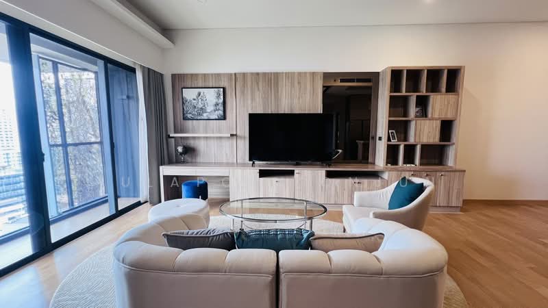 Siamese Exclusive Sukhumvit 31, Bangkok, 75 Soi Sukhumvit 31, Khlong Tan Nua, Watthana, Bangkok, 2 Bedrooms, 116 sqm, Condo For Rent, by Tulaporn Onjun, 500246592 - DDproperty.com