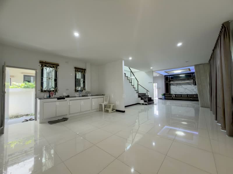 Sirichan Chimphli Taling Chan, Bangkok, Chim Plee, Taling Chan, Bangkok, 4 Bedrooms, 300 sqm, Single Detached House For Rent, by บริษัท เอชแอล แอสเซท จำกัด, 500246624 - DDproperty.com
