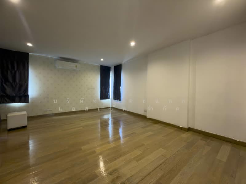 Sirichan Chimphli Taling Chan, Bangkok, Chim Plee, Taling Chan, Bangkok, 4 Bedrooms, 300 sqm, Single Detached House For Rent, by บริษัท เอชแอล แอสเซท จำกัด, 500246624 - DDproperty.com