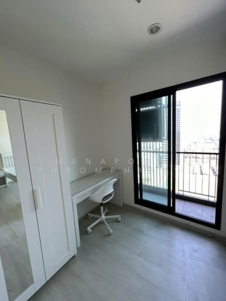 Life Asoke, Bangkok, Asoke-Dindang Road, Bang Kapi, Huai Khwang, Bangkok, 1 Bedroom, 36 sqm, Condo For Rent, by Manapong Phromphitak, 500246658 - DDproperty.com