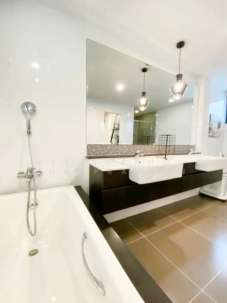 The City Pattanakarn, Bangkok, On Nut Road, Prawet, Prawet, Bangkok, 8 Bedrooms, 400 sqm, Single Detached House For Rent, by Rattanaphon Yungprakhon, 500246683 - DDproperty.com