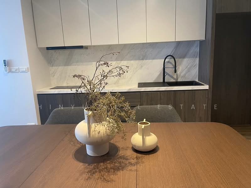 State Tower, Bangkok, 1055 Silom Road, Silom, Bang Rak, Bangkok, 2 Bedrooms, 126 sqm, Condo For Rent, by Shinyu Real Estate, 500246684 - DDproperty.com