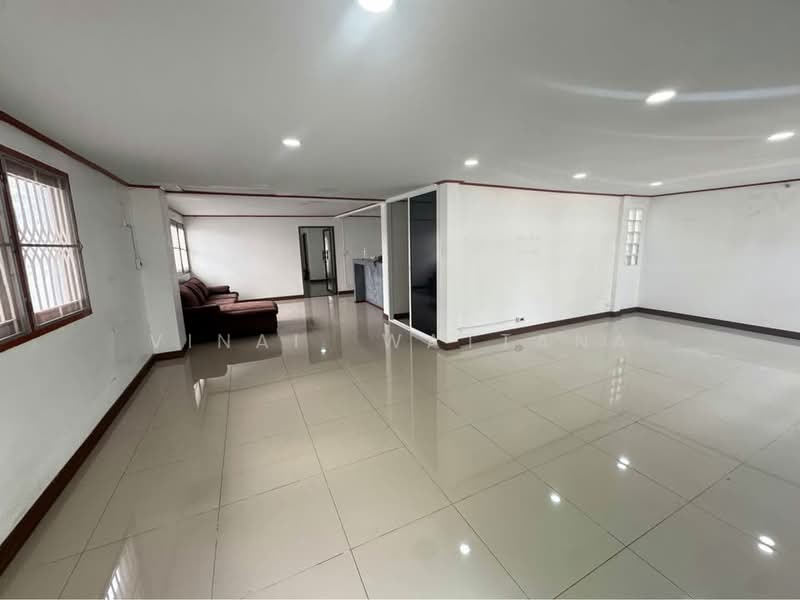 undefined, Bangkok, Suan Luang, Suan Luang, Bangkok, 5 Bedrooms, 360 sqm, Single Detached House For Sale, by Vinai Wattana, 500246694 - DDproperty.com