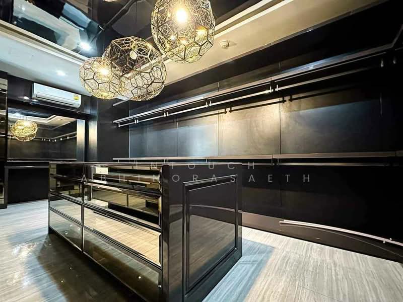 Citi Smart Sukhumvit 18, Bangkok, 366 Soi Sukhumvit 18, Sukhumvit Road, Khlong Toei, Khlong Toei, Bangkok, 3 Bedrooms, 240 sqm, Condo For Rent, by Intouch Abhinorasaeth, 500246696 - DDproperty.com